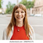 KBS2直播精彩纷呈,热门韩剧与综艺实时放送 0t119